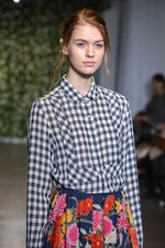 ケイタ マルヤマ 2015年春夏コレクション - 花々とフレッシュな空気に包まれた、自由なエレガンス｜写真23