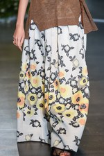 ケイタ マルヤマ 2015年春夏コレクション - 花々とフレッシュな空気に包まれた、自由なエレガンス｜写真36