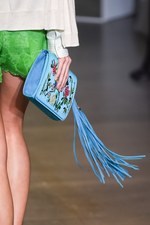 ケイタ マルヤマ 2015年春夏コレクション - 花々とフレッシュな空気に包まれた、自由なエレガンス｜写真48