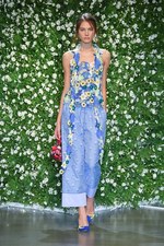 ケイタ マルヤマ 2015年春夏コレクション - 花々とフレッシュな空気に包まれた、自由なエレガンス｜写真59