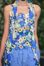 ケイタ マルヤマ 2015年春夏コレクション - 花々とフレッシュな空気に包まれた、自由なエレガンス｜写真60