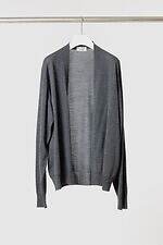 ジョン スメドレー×アタッチメント“洗練ハイゲージニット”のカーディガン＆クルーネックニット｜写真2