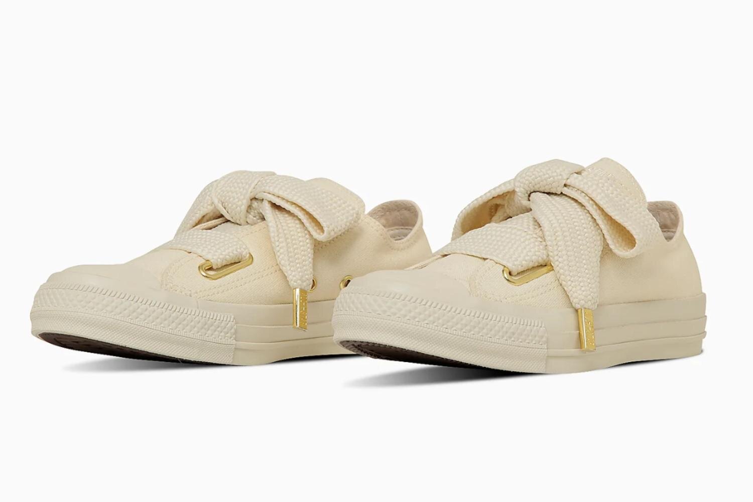 「オールスター リボンレース スリップ OX」9,350円