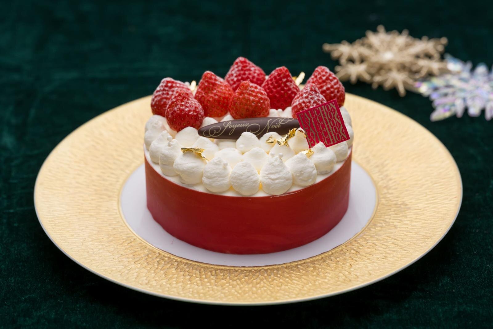 いちごのショートケーキ 4号 4,800円、5号 6,200円、プティサイズ 1個 880円※限定各50台