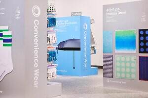 ファミマ「コンビニエンスウェア」初サテライトショップが芝浦に、ソックスやTシャツなど約150商品｜写真3