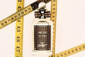 ペンハリガン「英国テーラー街」着想の25年秋フゼアフレグランス、“チェック柄”タイ付き