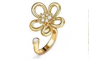 ヴァン クリーフ＆アーペル「フラワーレース」オープンワークの花が咲く新ジュエリー