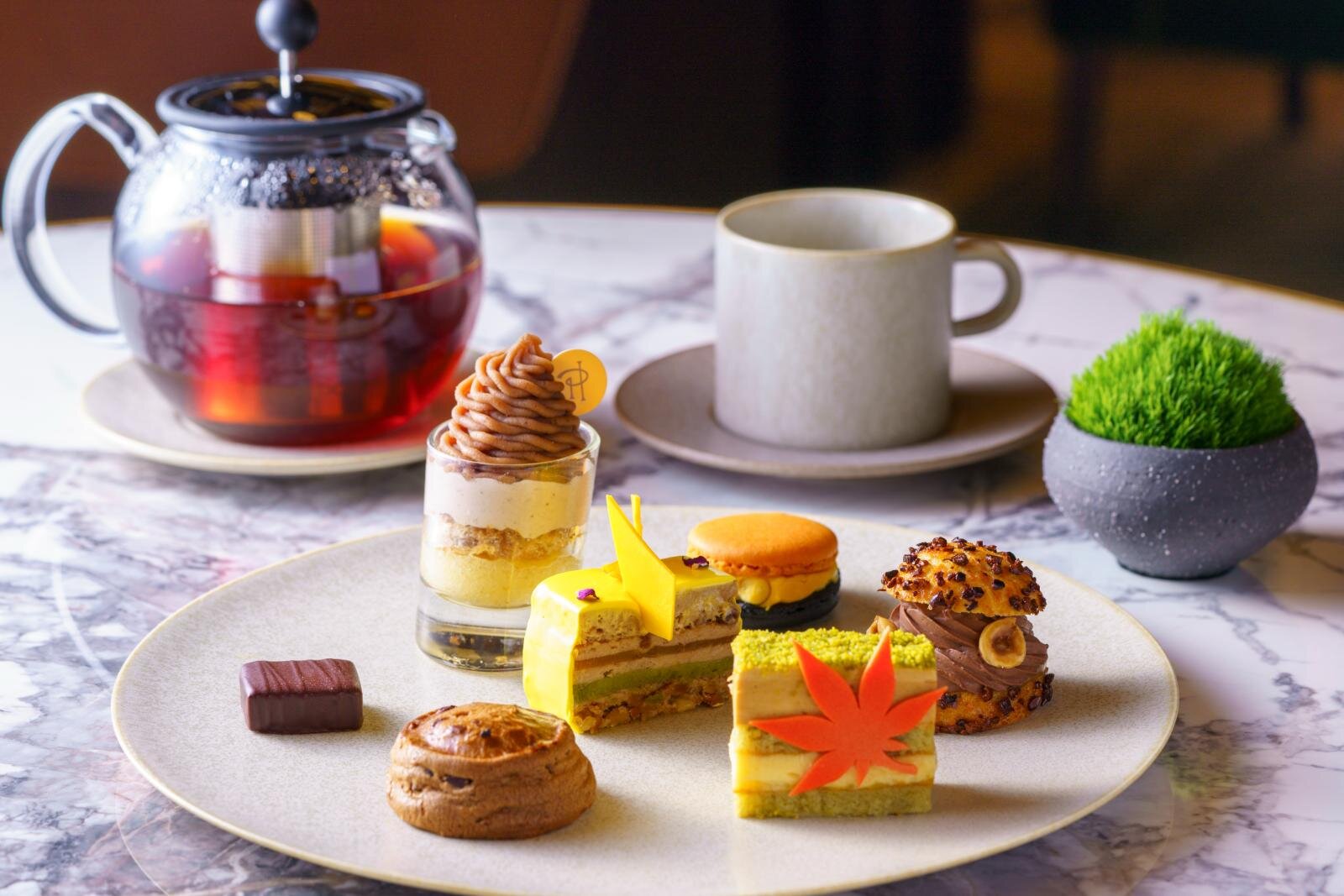 ピエール・エルメ・パリ×ハイアット リージェンシー 東京、秋スイーツ満載のアフタヌーンティー