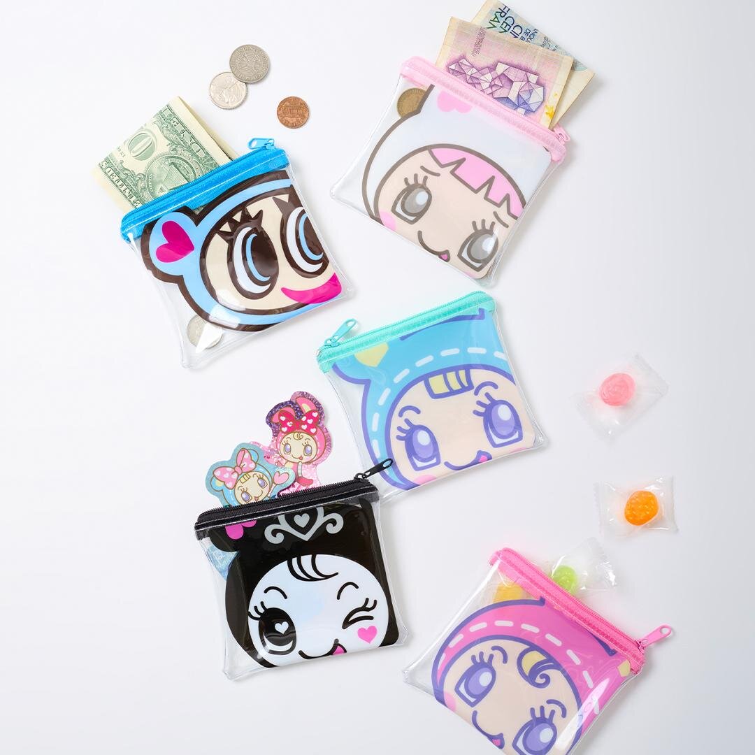ナルミヤ ハッピーパーク限定「フラットポーチ」各 2,300円 