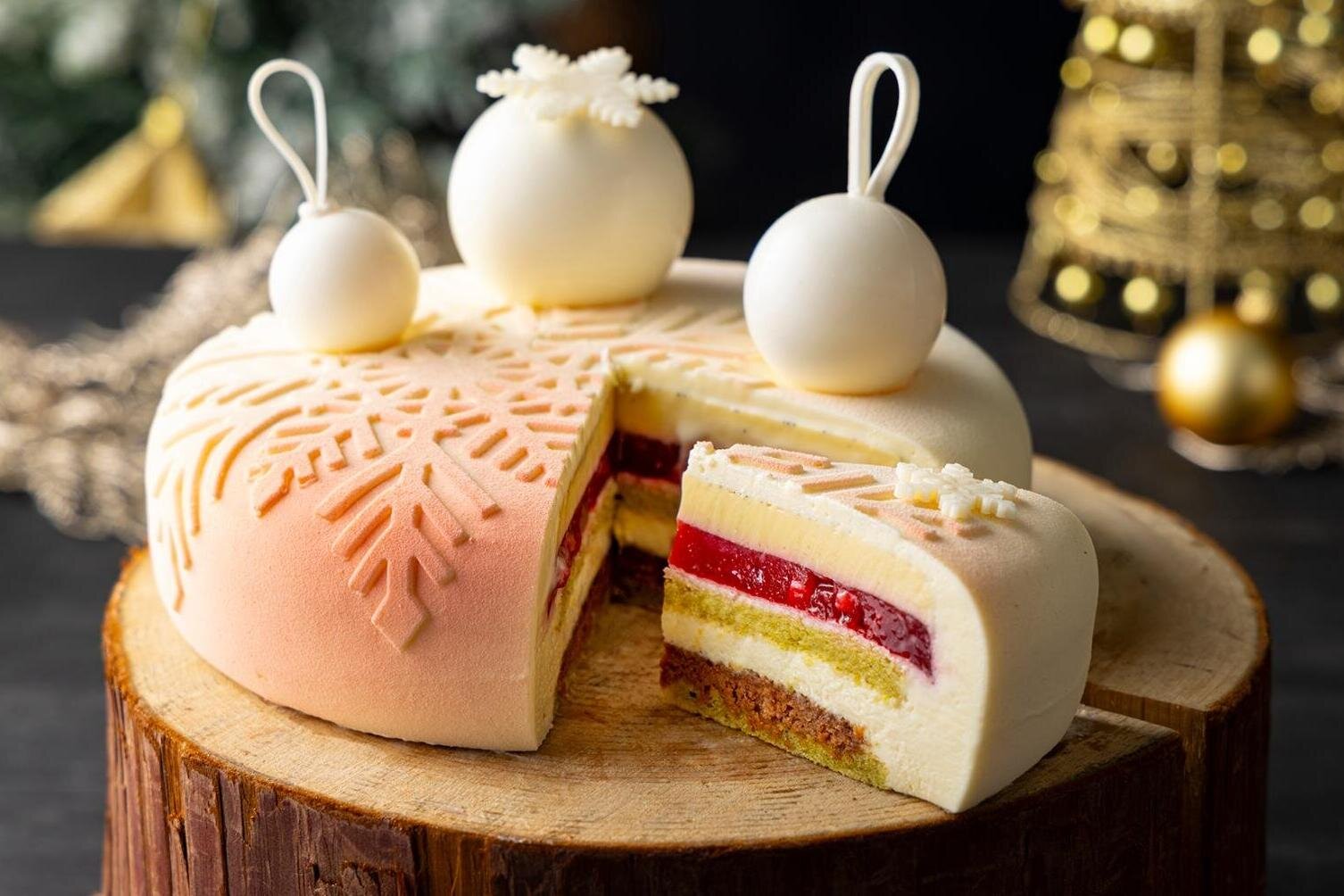 2025年クリスマスケーキ特集＜高級ホテル編＞全国憧れホテルの“予約必須”おすすめケーキ