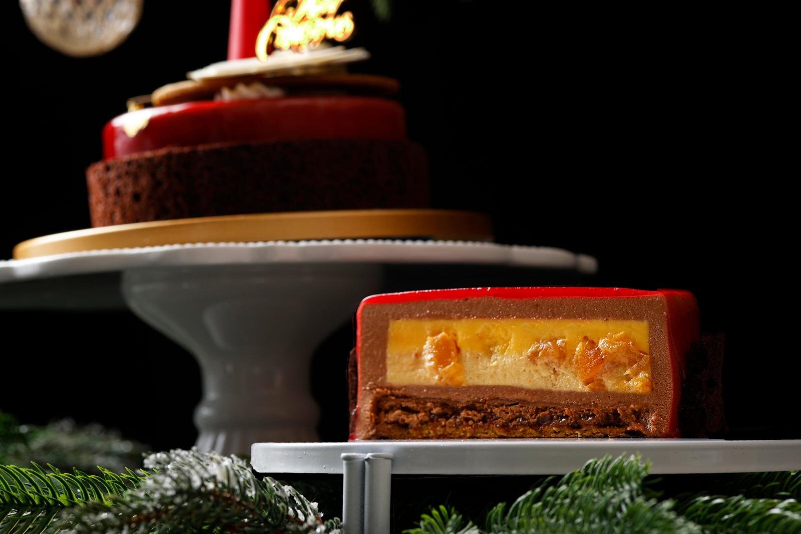 ホテル インターコンチネンタル 東京ベイ25年クリスマス、“サンタ帽”被る真紅のチョコケーキなど｜写真7