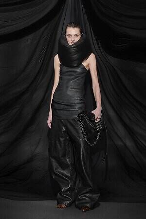 アレキサンダー ワン(alexanderwang) 2025年秋ウィメンズ&メンズコレクション  - 写真1