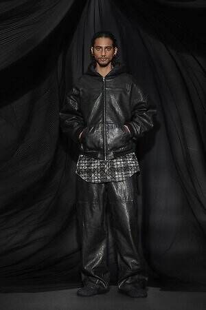 アレキサンダー ワン(alexanderwang) 2025年秋ウィメンズ&メンズコレクション  - 写真24