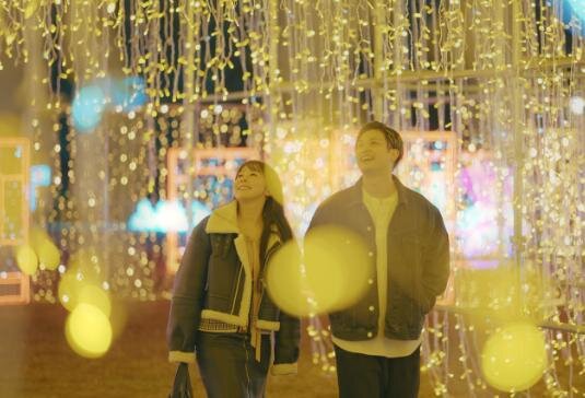 光の祭典「神戸イルミナージュ」ピンクに輝く宮殿イルミネーション＆ハート型トンネル｜写真5