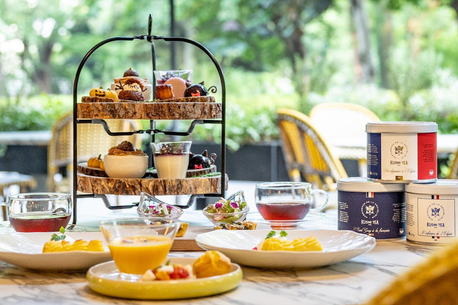 クスミティー「エリゼ宮で朝食を」の紅茶と楽しむアフタヌーンティー、茶葉入りスイーツなど日比谷で