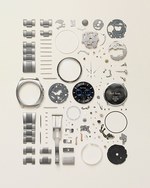 分解したポール・スミスの時計を撮影 - 表参道で写真家トッド・マクレランの展覧会｜写真2