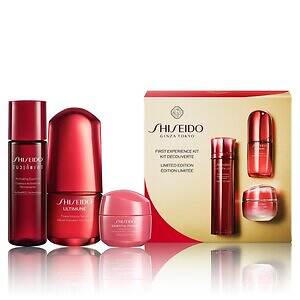 SHISEIDO2025年クリスマスコフレ、美容液・化粧水・クリームのミニスキンケアキット｜写真1