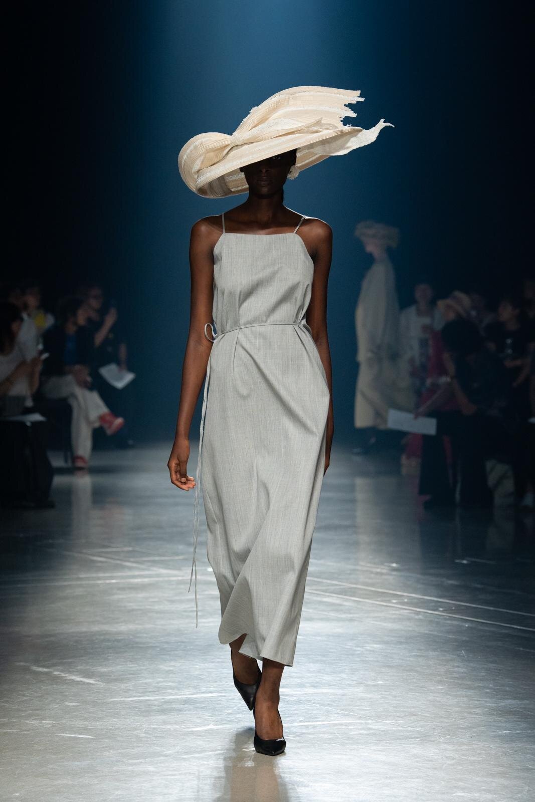 オートモード平田	(Haute Mode Hirata) 2026年春夏ウィメンズ&メンズコレクション シルエット - 写真10