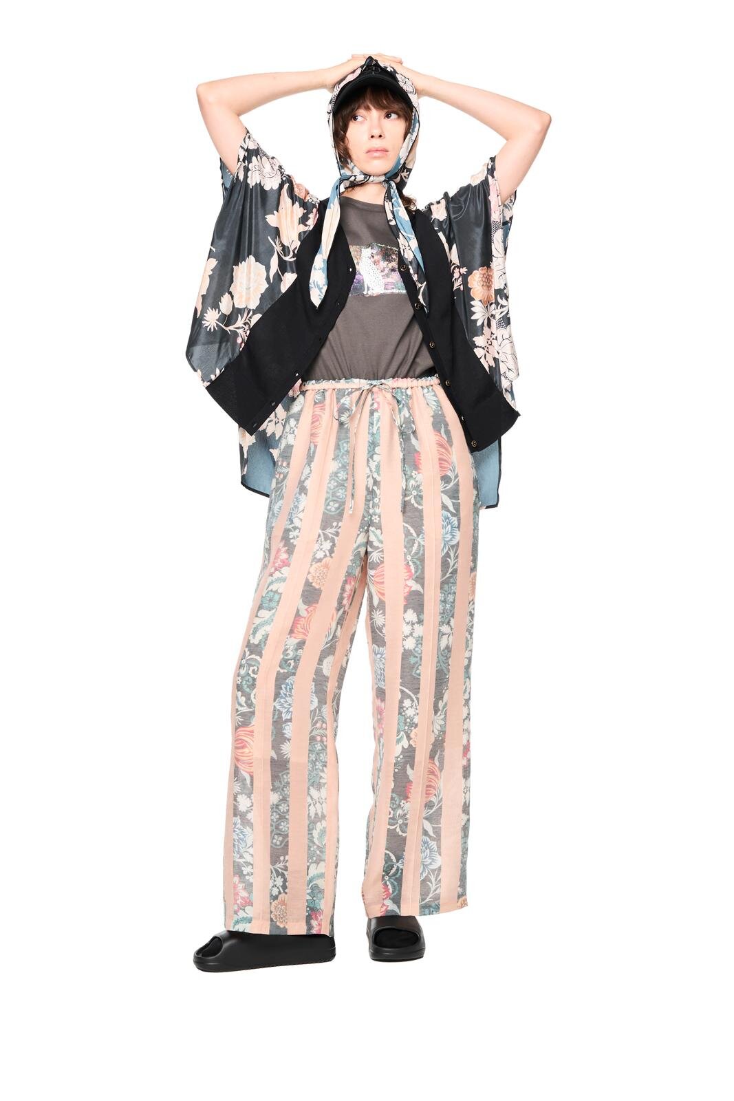 イン-プロセス トーキョー 2026年春夏｜ ケープ