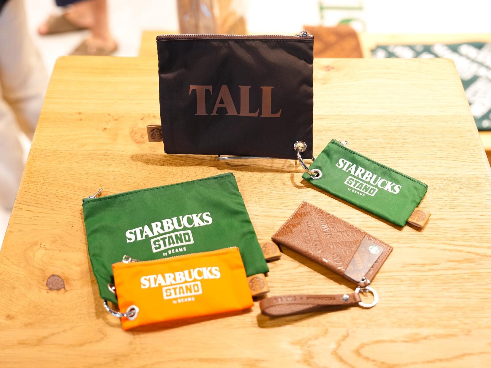 2Set ポーチ 各2,970円、ケース付きスターバックス カード(入金済み) 3,800円