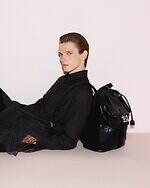 フェンディのメンズバックパック、”上品レザー”ブラウンやナイロン素材ブラックも｜写真7