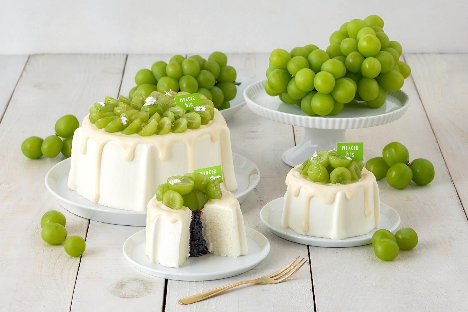 「〜Premium Chiffon Cake〜 シャインマスカット」2,500円 / Lサイズ 5,600円 ※渋谷店のみ