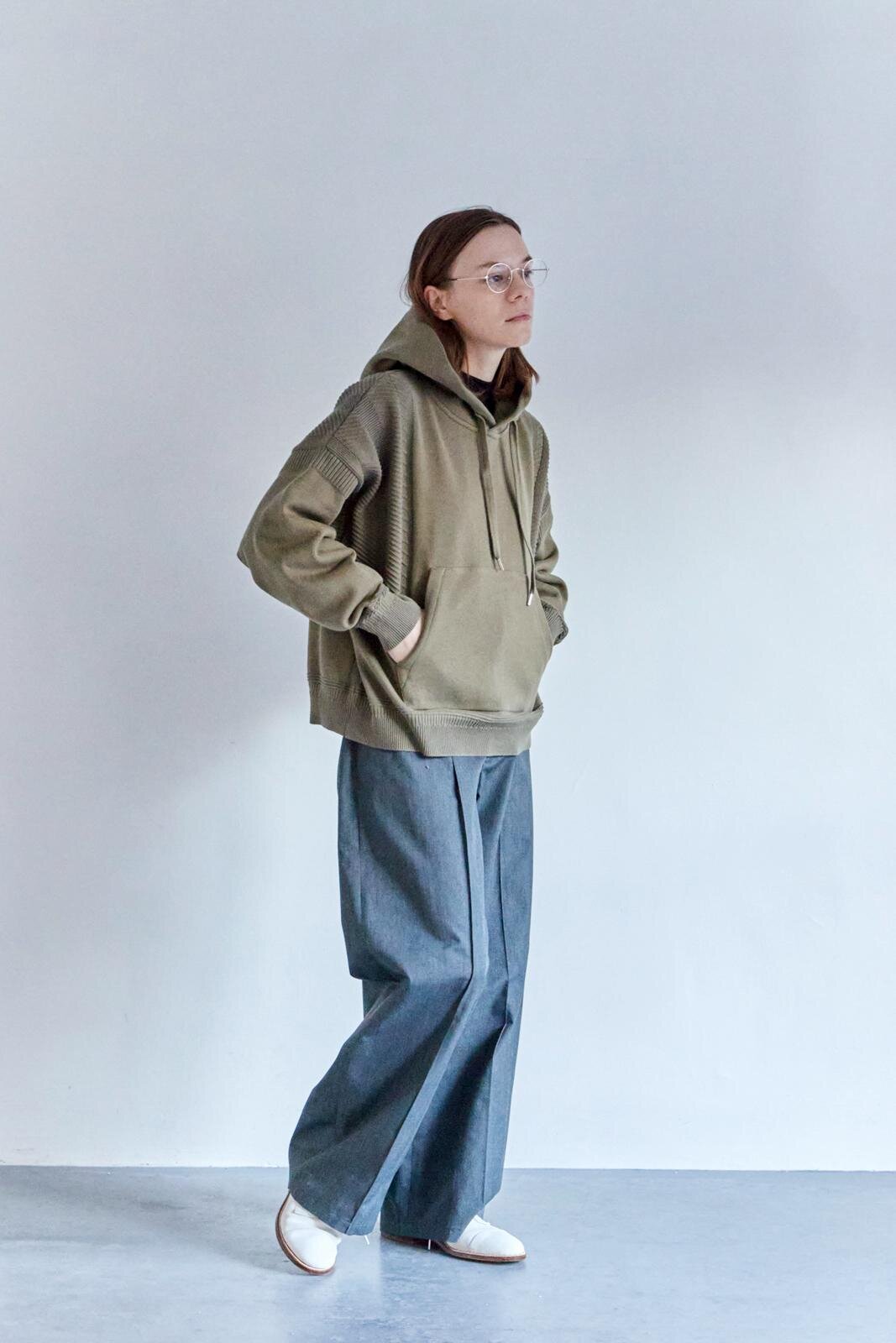 ヤシキ 2024-25年秋冬｜ フーディー