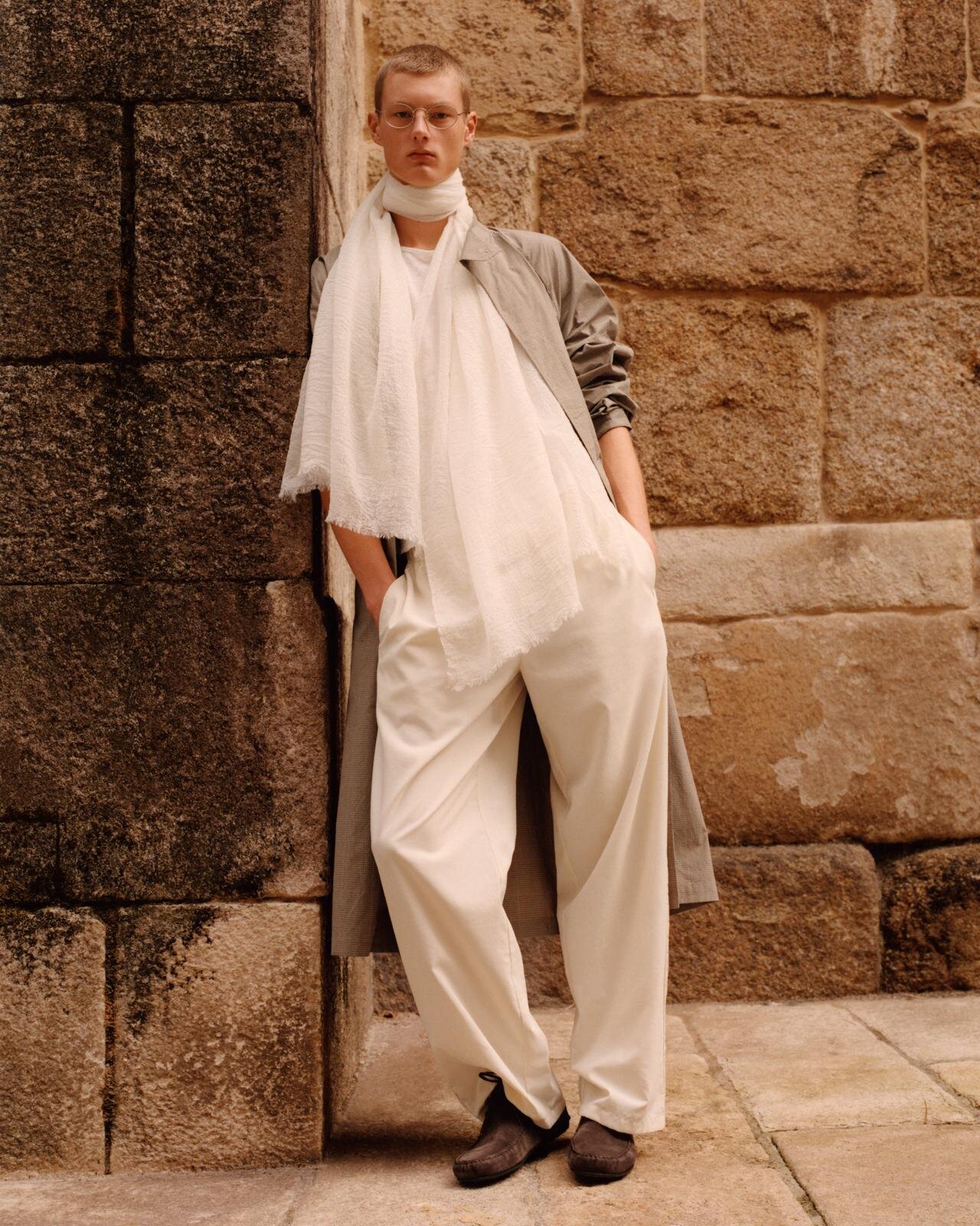 ギャリリー・バイ・シー 2026年春夏｜male ステンカラーコート