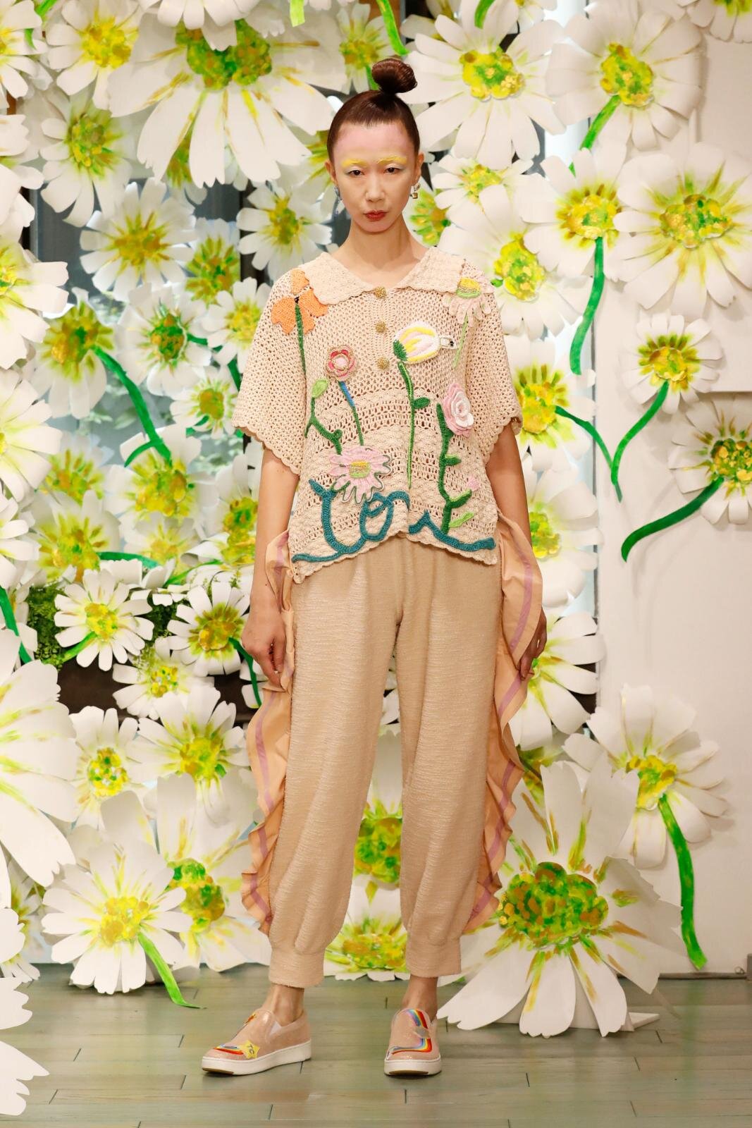 ツモリチサト tsumori chisato 太陽カットソー 写真5/63｜ツモリチサト(TSUMORI CHISATO) 2024年春夏ウィメンズ