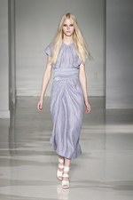 ジルスチュアート 2015年春夏コレクション - スモーキーカラーで彩る、洗練されたフェミニティ｜写真26