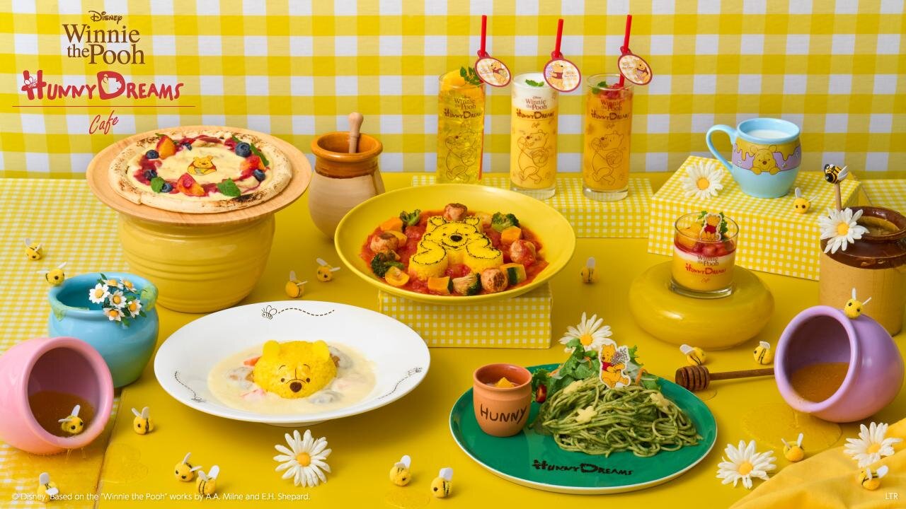 ディズニー「くまのプーさん」カフェが東京＆大阪に、“ひょっこり顔出す”シチューやはちみつ風味のラテ｜写真1