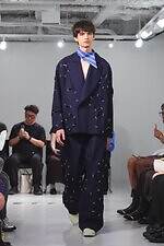 ミツル オカザキ 2026年春夏コレクション - 夢を追う少年の姿｜写真1