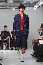 ミツル オカザキ 2026年春夏コレクション - 夢を追う少年の姿｜写真7