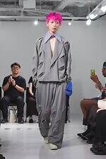 ミツル オカザキ 2026年春夏コレクション - 夢を追う少年の姿｜写真10