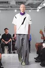 ミツル オカザキ 2026年春夏コレクション - 夢を追う少年の姿｜写真36