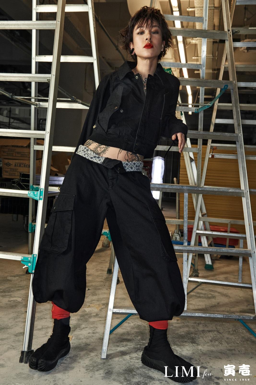 リミ フゥ×寅壱“鳶職人”から着想デニムブルゾン＆ワイドパンツ
