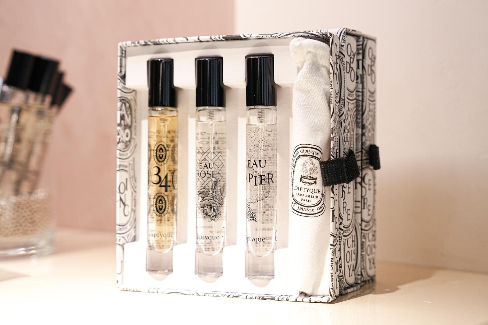 【新品未使用】diptyque 限定30㎖　ギフトラッピング&ミニ香水付きセット 新品未使用】diptyque 限定30㎖ ギフトラッピング&ミニ香水付き