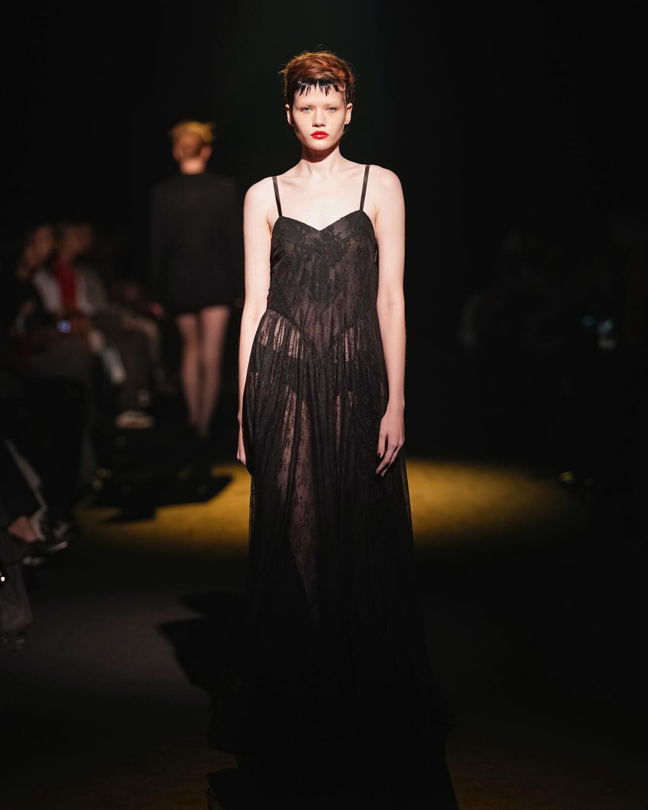 ヴィヴィアーノ(VIVIANO) 2026年春夏ウィメンズコレクション  - 写真7