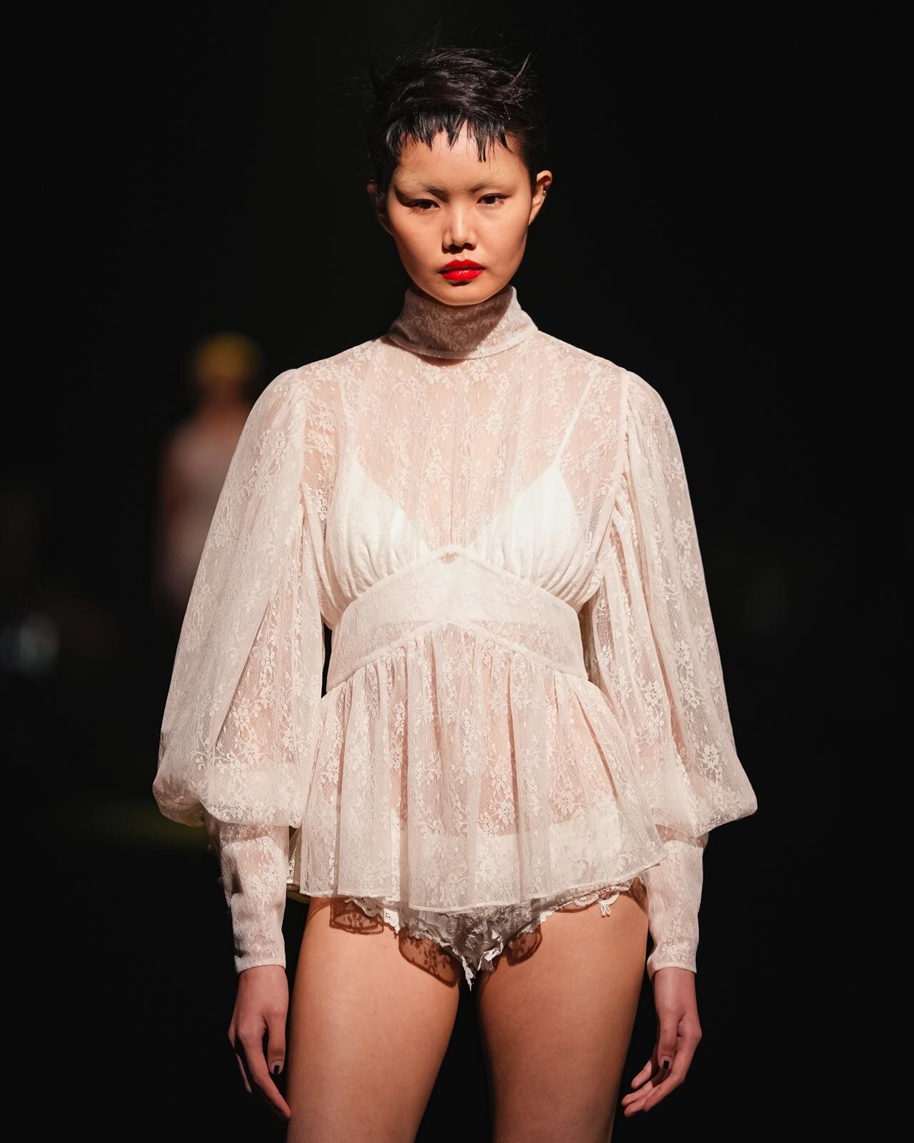 ヴィヴィアーノ(VIVIANO) 2026年春夏ウィメンズコレクション  - 写真24