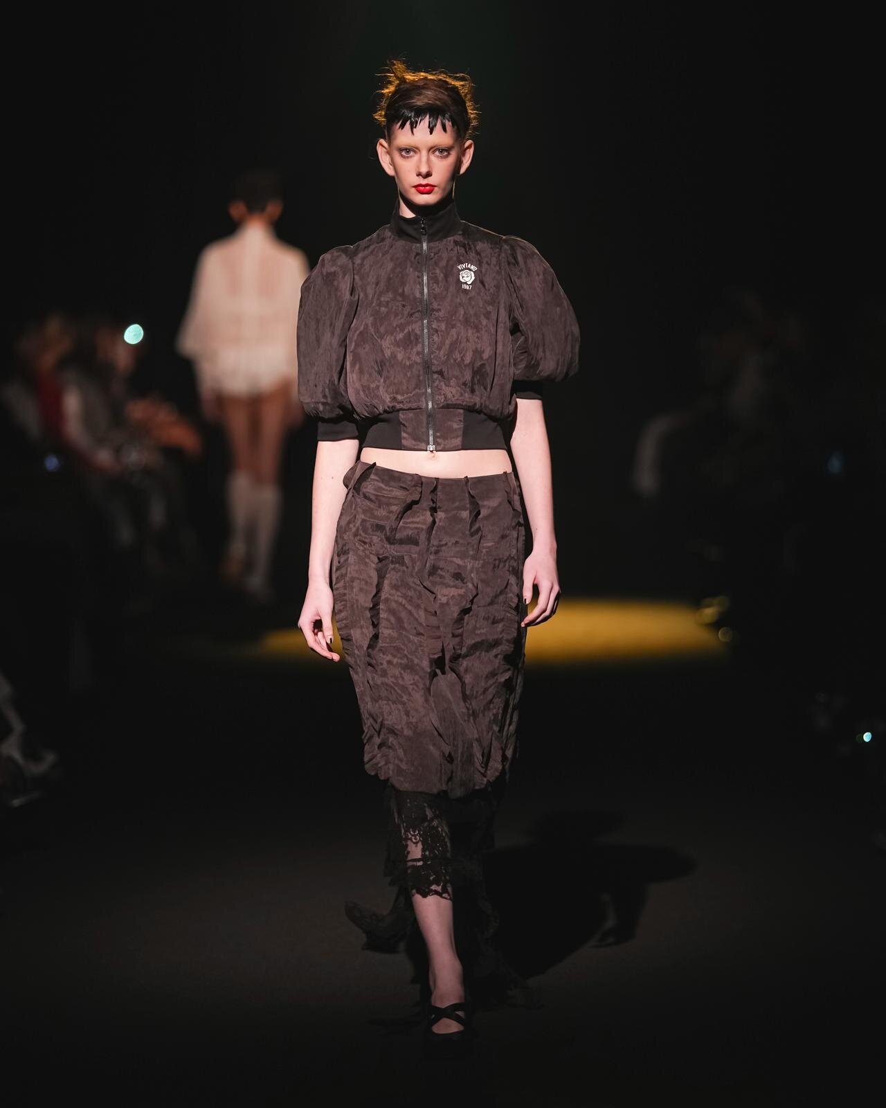 ヴィヴィアーノ(VIVIANO) 2026年春夏ウィメンズコレクション シルエット - 写真18