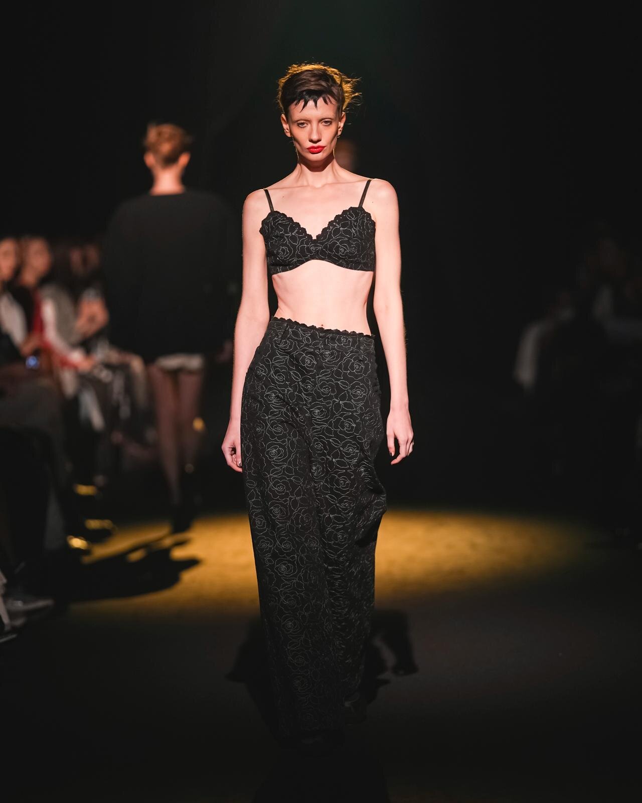 ヴィヴィアーノ(VIVIANO) 2026年春夏ウィメンズコレクション  - 写真39