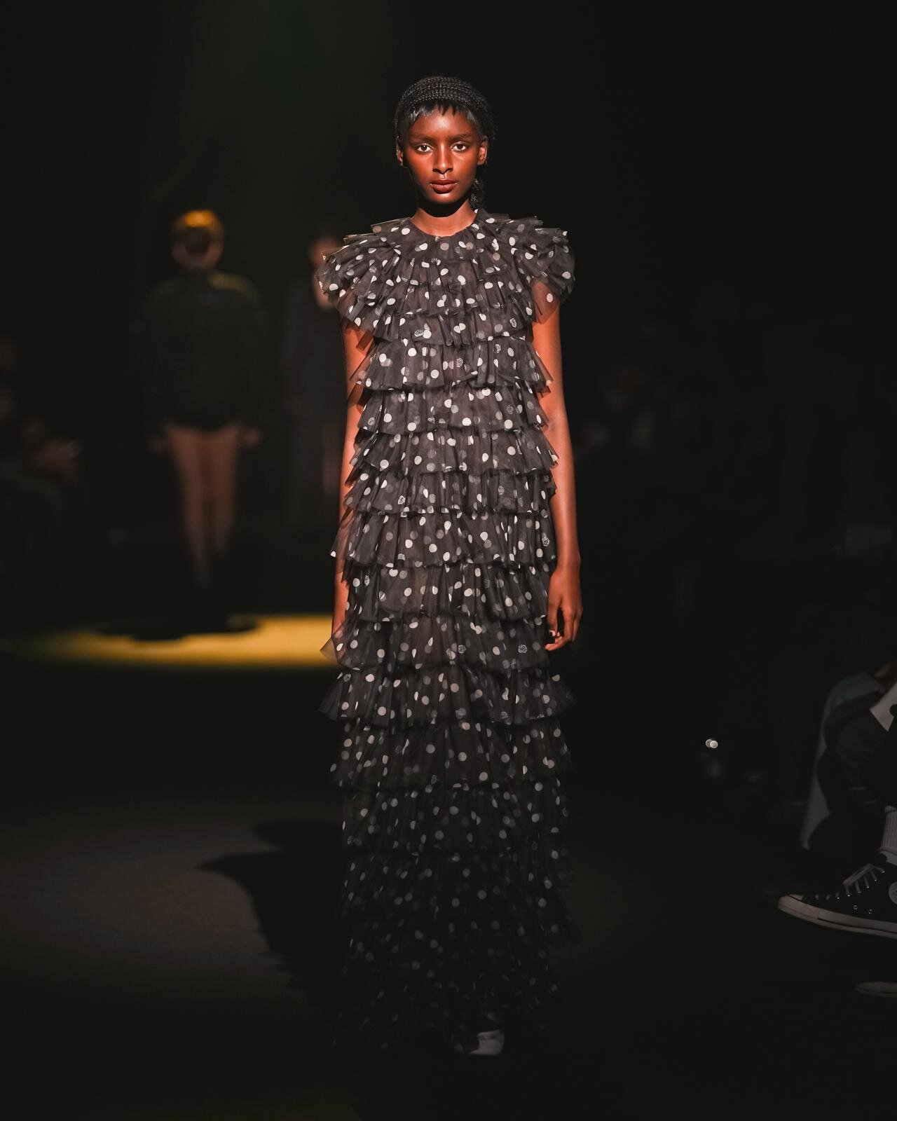 ヴィヴィアーノ(VIVIANO) 2026年春夏ウィメンズコレクション  - 写真44