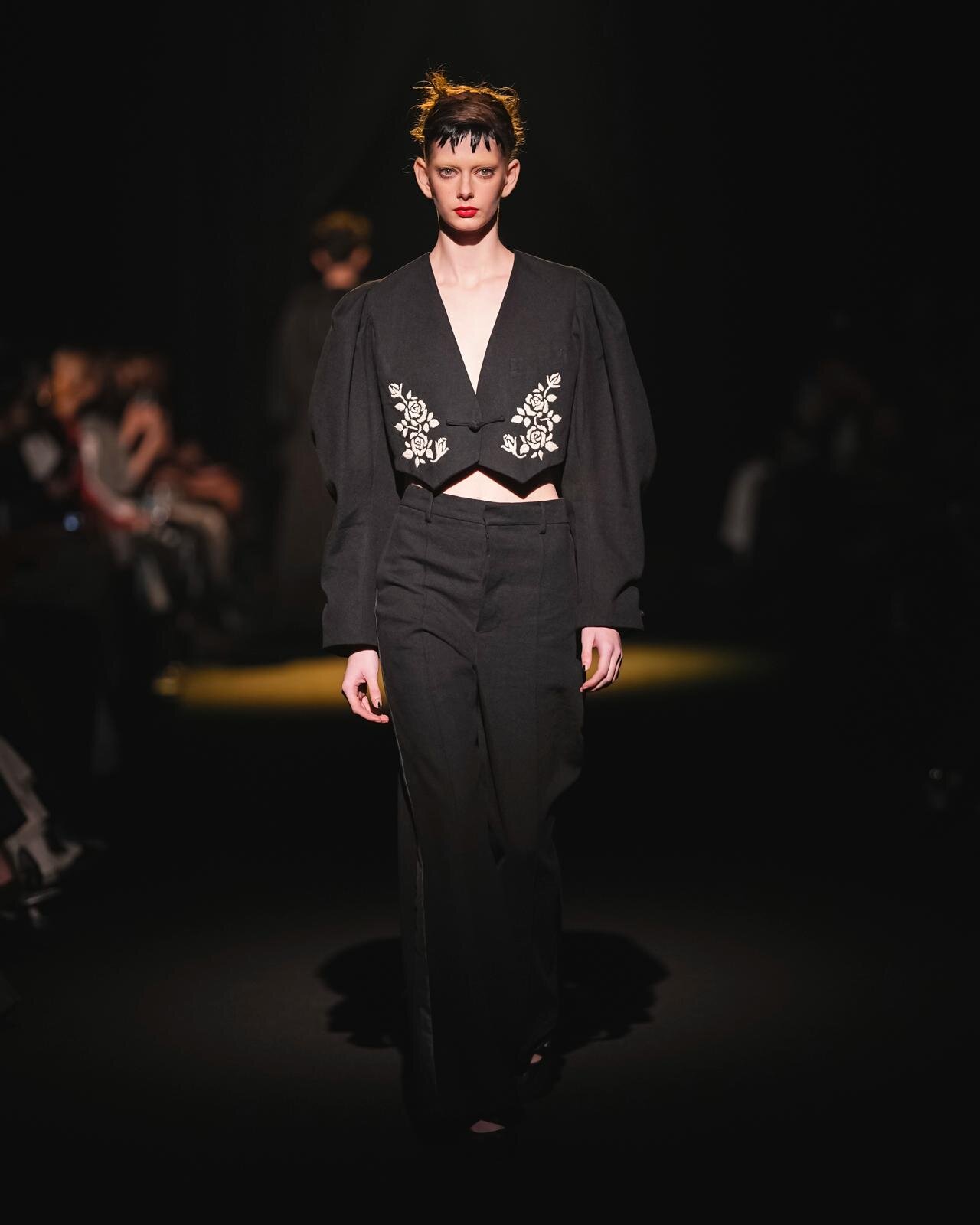 ヴィヴィアーノ(VIVIANO) 2026年春夏ウィメンズコレクション  - 写真46