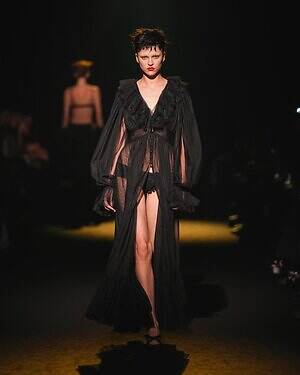 ヴィヴィアーノ(VIVIANO) 2026年春夏ウィメンズコレクション  - 写真4