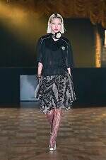 ユェチ・チ 2026年春夏コレクション - ダンスホールに舞い降りて｜写真22