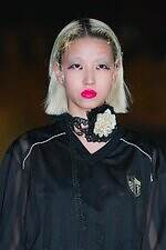 ユェチ・チ 2026年春夏コレクション - ダンスホールに舞い降りて｜写真23