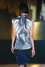 ユェチ・チ 2026年春夏コレクション - ダンスホールに舞い降りて｜写真29