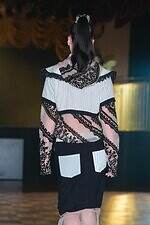 ユェチ・チ 2026年春夏コレクション - ダンスホールに舞い降りて｜写真41