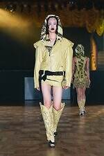 ユェチ・チ 2026年春夏コレクション - ダンスホールに舞い降りて｜写真87