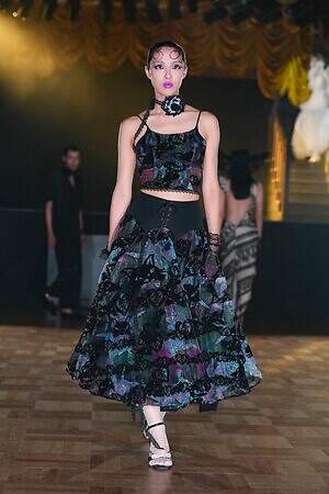 ユェチ・チ 2026年春夏コレクション - ダンスホールに舞い降りて｜写真68